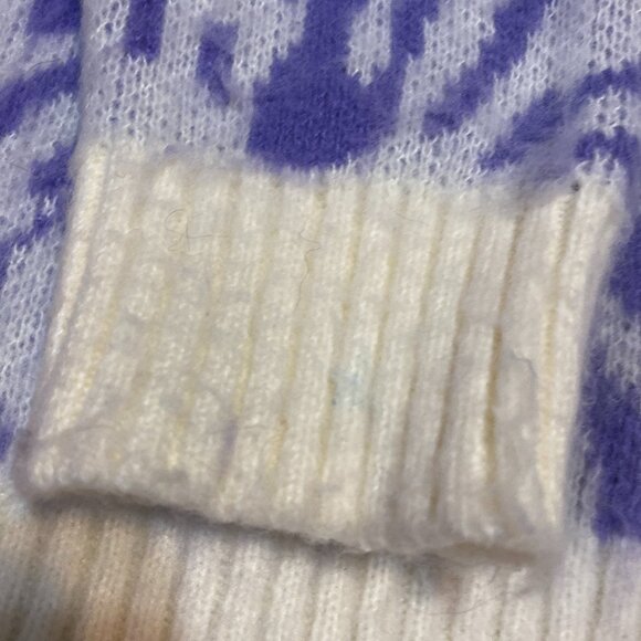 Pretty Fluffy Sweater with Buttons - Picture 5 of 10